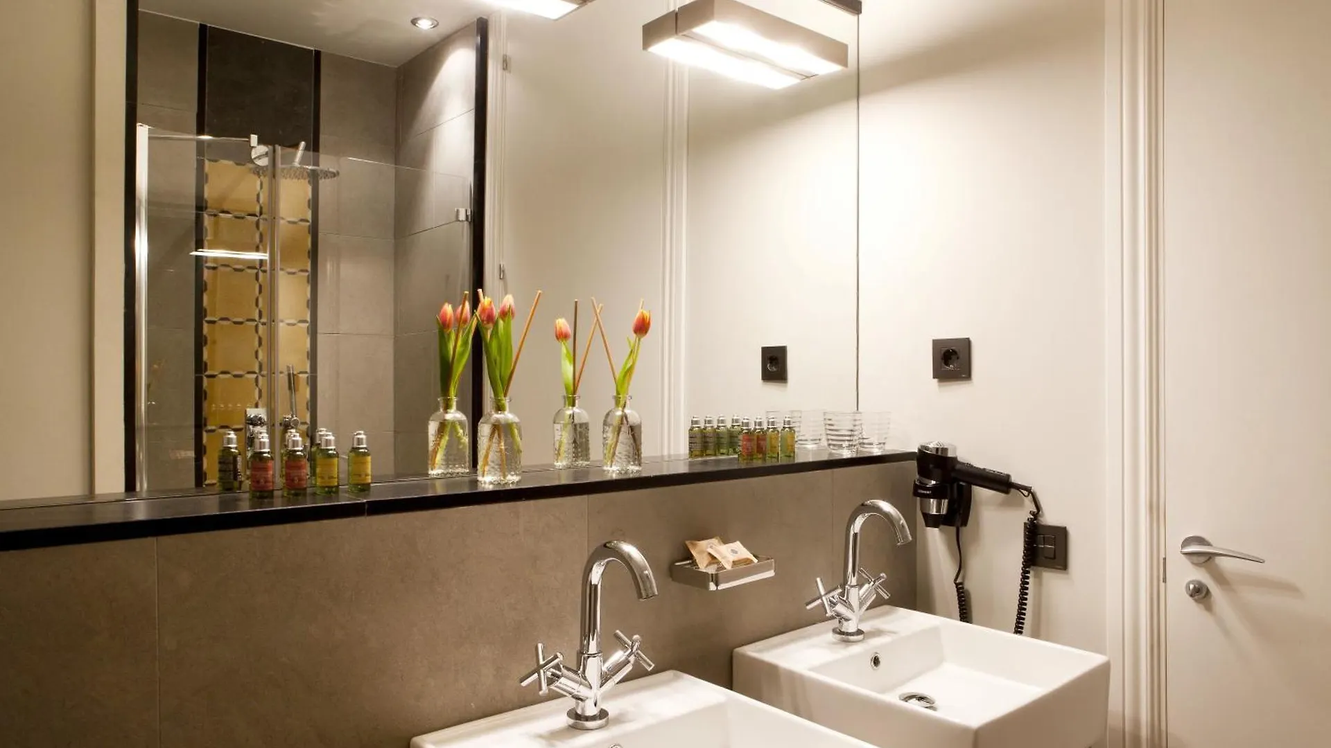 We Boutique Hotel Barcelona Bed & Breakfast