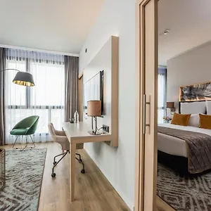 Leonardo Royal Fira Hotell